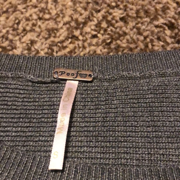 Grey sweater - Picture 4 of 4